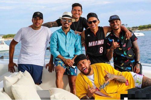 吃瓜内马尔社保,吃瓜群众热议足球巨星的社会保障问题